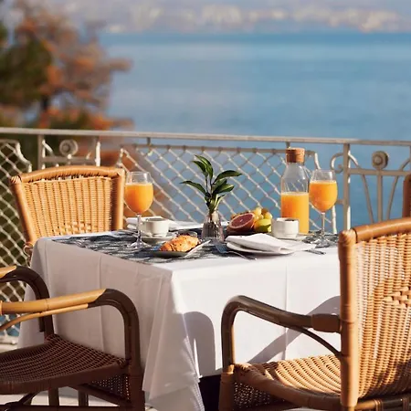 Hotel Lovran 3* لوفغان
