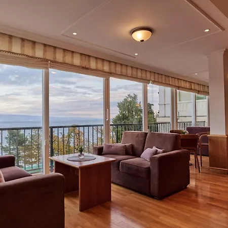 Hotel Lovran 3*